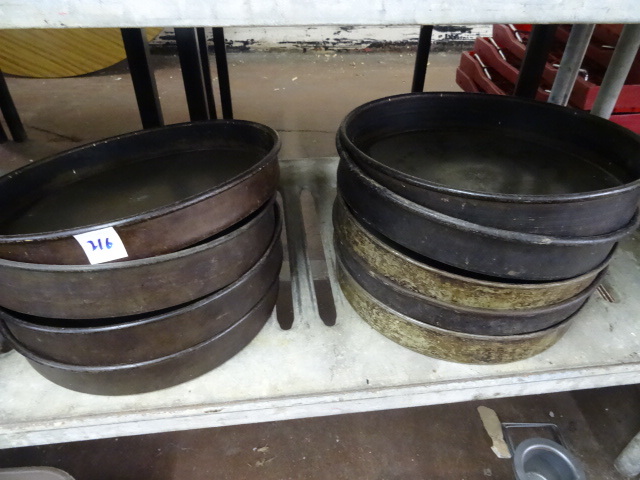 lot 216 image: Deep Dish Pizza Pans