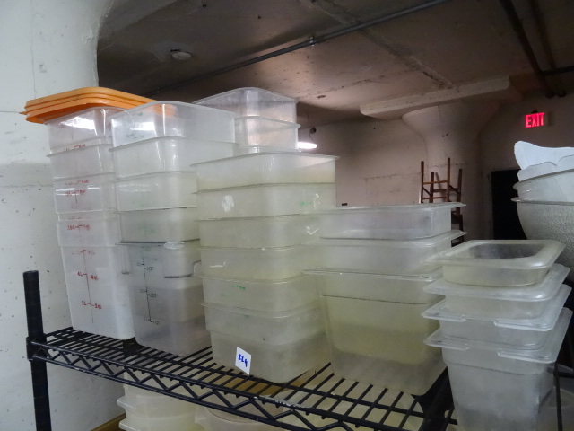 lot 224 image: Misc Prep Containers