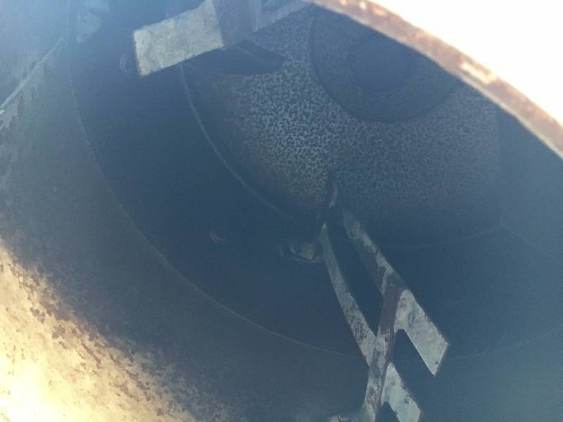 lot 1 image: Cement Mixer
