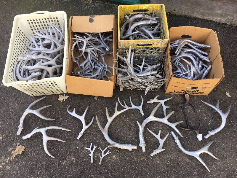 lot 3 image: Large lot of Aluminum antlers