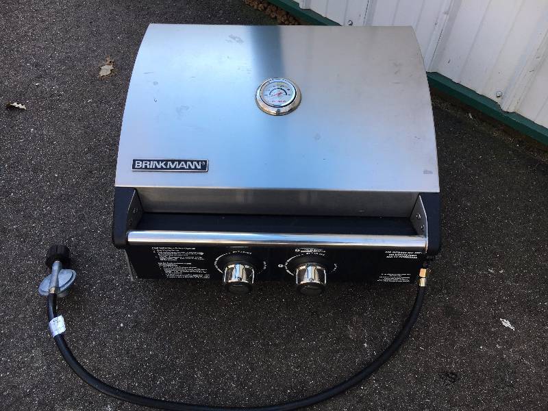lot 23 image: Brinkmann Propane Camping Grill