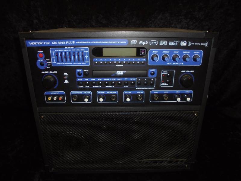 VOCO Pro Gig Man Plus Professioanl Karaoke Entertainment System