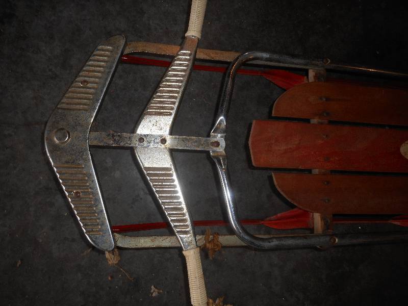 lot 2 image: VINTAGE CHAMPION TWIN SEATER SLED