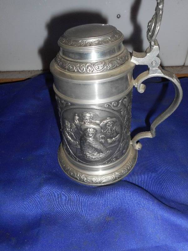 lot 13 image: VINTAGE PEWTER NEW GERMANY MUG