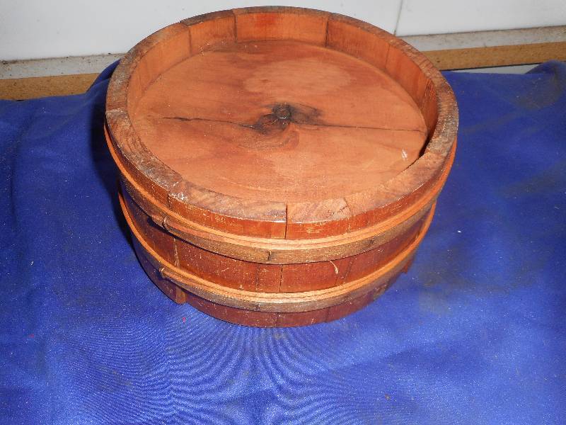 lot 27 image: ANTIQUE WOODEN BARREL BOWL