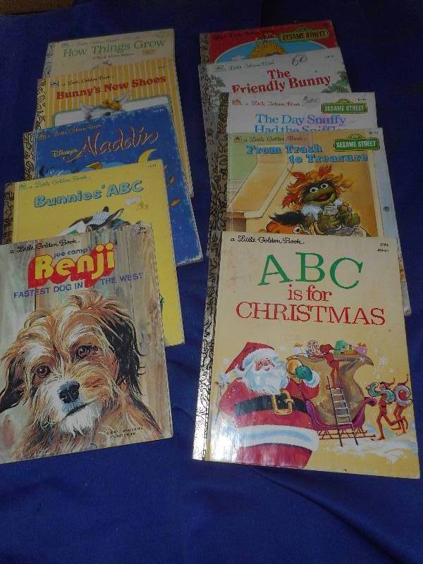 lot 36 image: 10 COLLECTIBLE GOLDEN BOOKS
