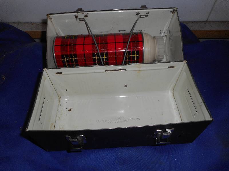 lot 55 image: vintage metal lunch box