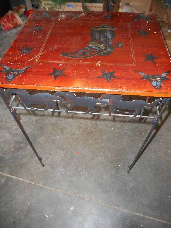 lot 80 image: VINTAGE HORSE END TABLE