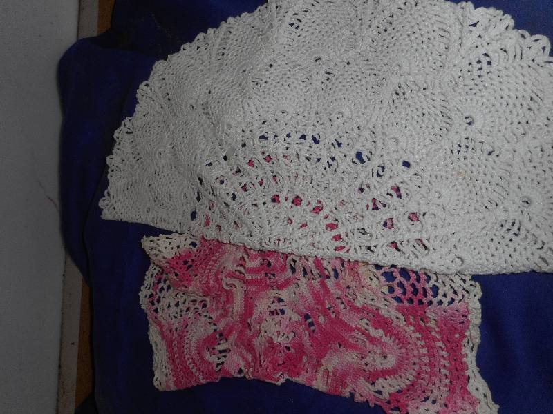 lot 105 image: HAND CRAFTED DOILIES