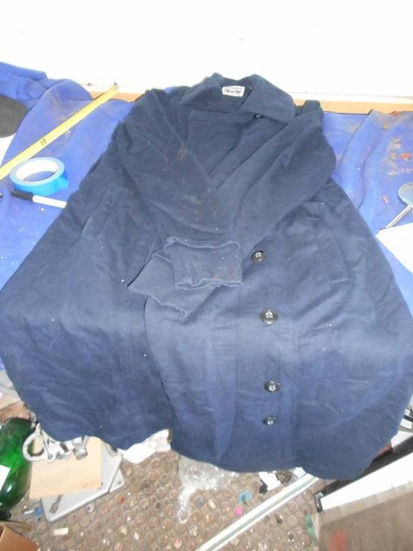 lot 140 image: LONG SLEEVE HEAVY BUTTON UP SWEAT SHIRT