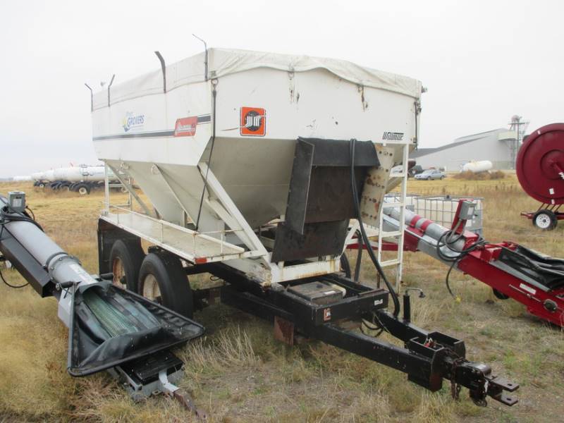 Willmar Tender Box on Tandem Axle Trailer