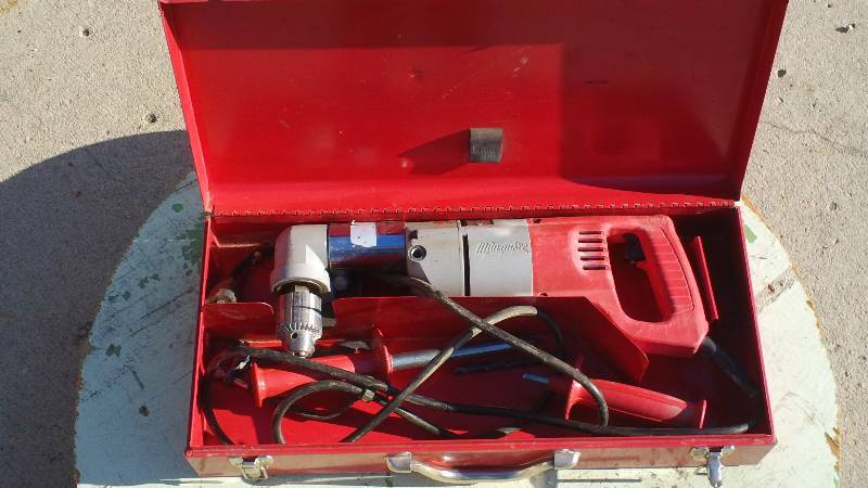 Milwaukee 12 angle drill