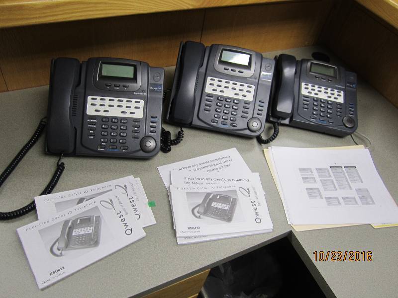 Office phone system, includes 3 pho...