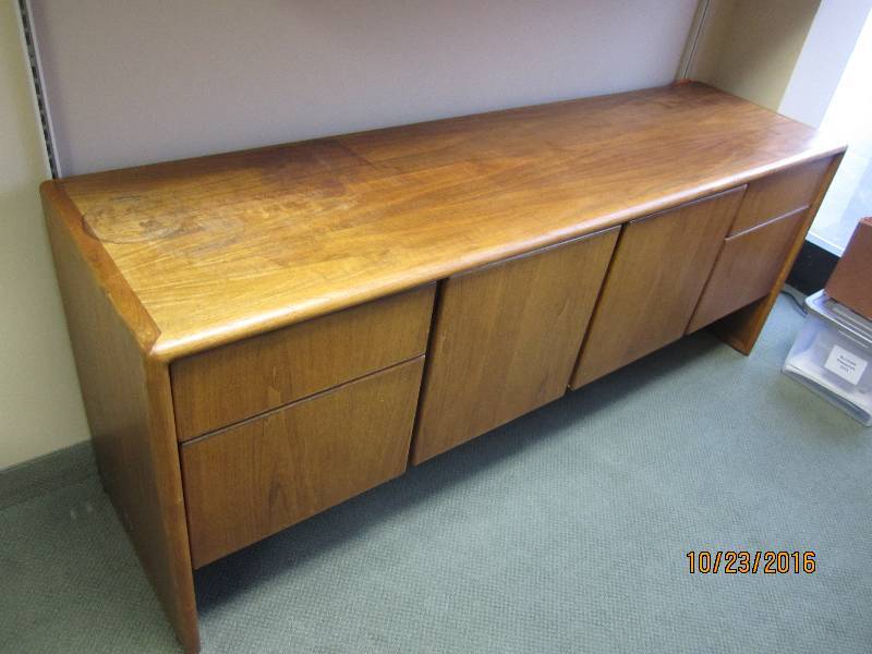 Solid wood 6 x 20  29 tall crede...