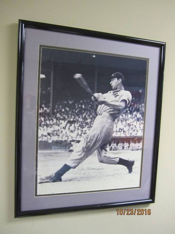Autographed Joe Dimaggio framed pri...