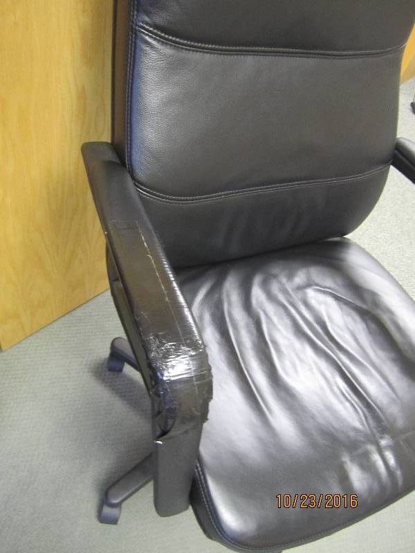 Leather adjustible office chair, on...