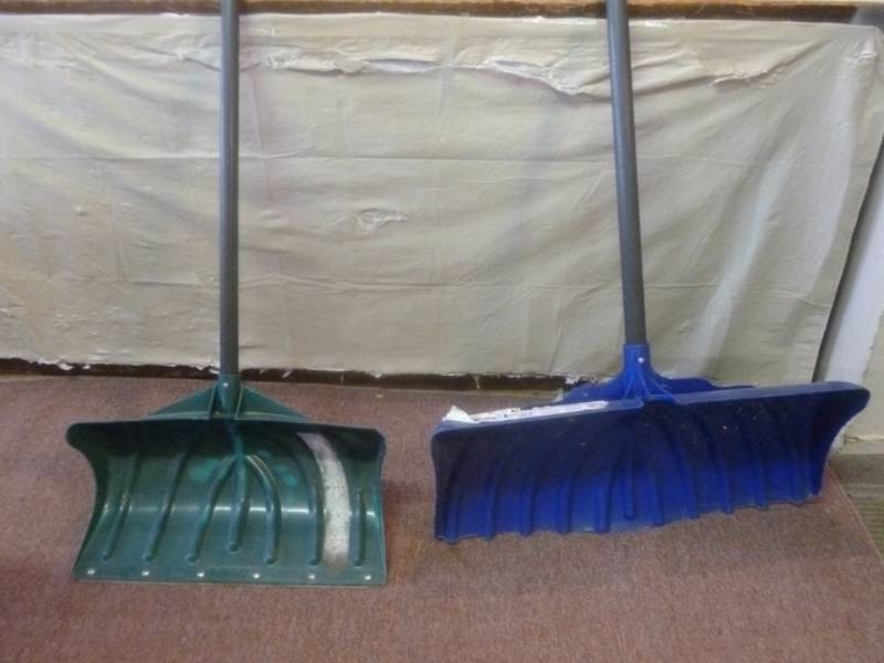 Snow Shovels