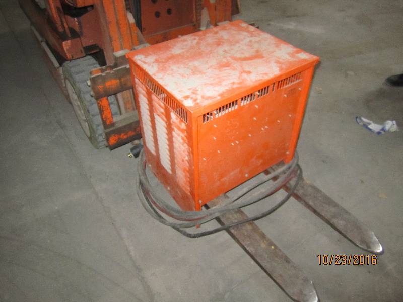 Toyota electric forklift with charger