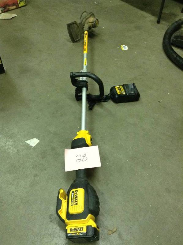 lot 28 image: Dewalt 20-Volt Max Lithium-Ion Electric Cordless Brushless String Trimmer used in good working condition