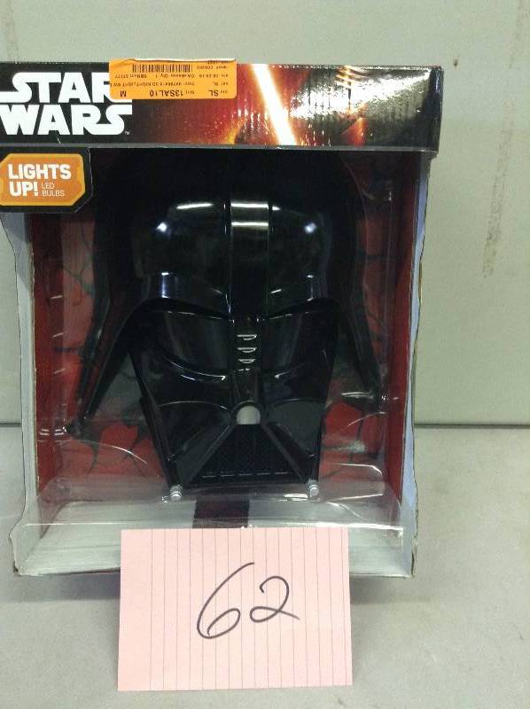 lot 62 image: Stars Wars Light Up