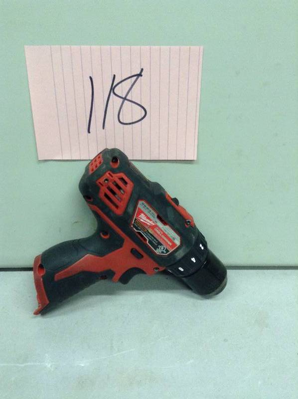 lot 118 image: Milwaukee 12 Volt Drill Driver Tool only