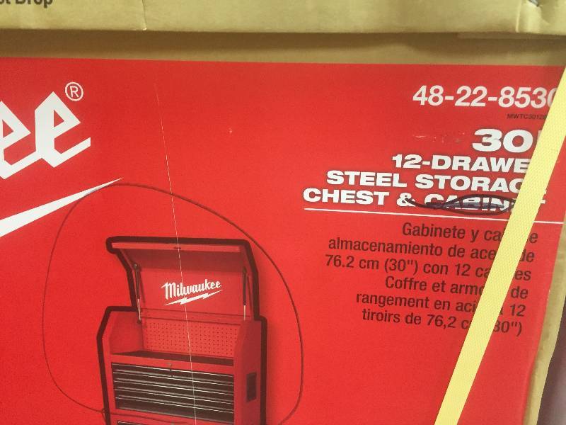 lot 93 image: Milwaukee Tool Chest 1400 LB Total weight Capacity Never Used