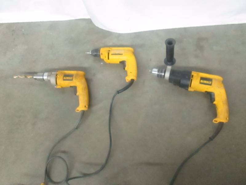 lot 28 image: 3 - DeWalt Drills