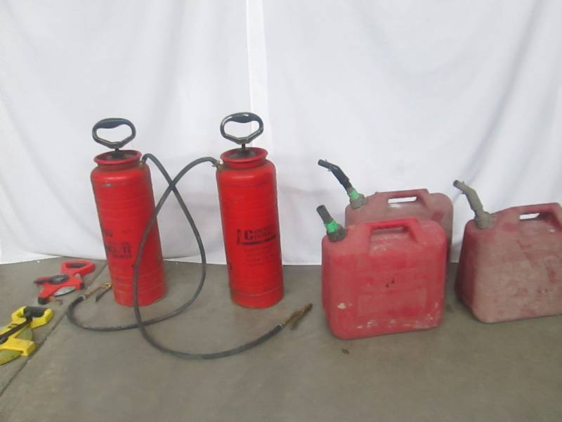lot 55 image: Concrete Sprayers, Nylon Steel Tape Measures, 5-Gallon Gas Tanks