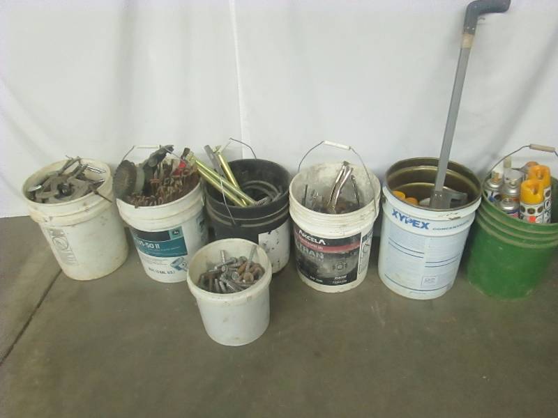 lot 69 image: Multiple Buckets of Construction MaterialsSupplies