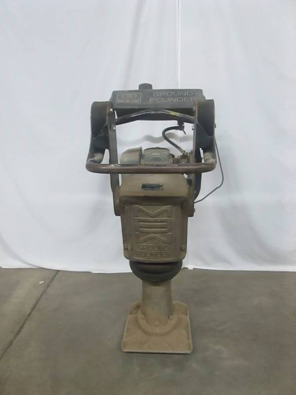 lot 9 image: Ground Pounder