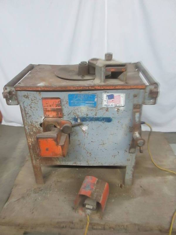 lot 16 image: Steel Bar Cutting and Bending Machine by Fast Cut
