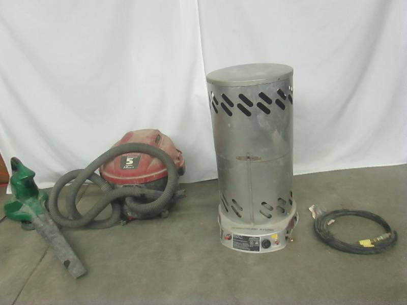 lot 52 image: Propane Heater, Leaf Blower and WetDry Vac