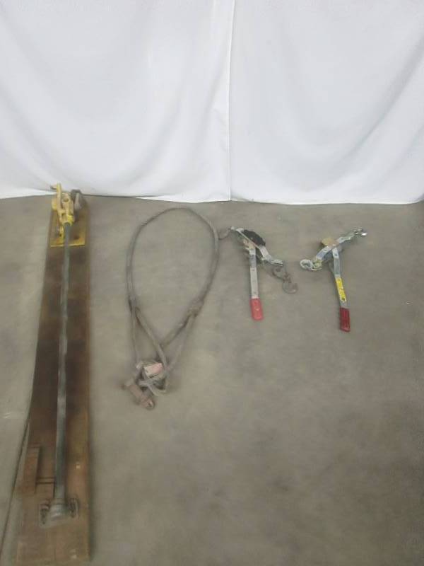 lot 39 image: Manual Steel Bender, Cable and Ratchets