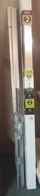 Assortment of shower pieces