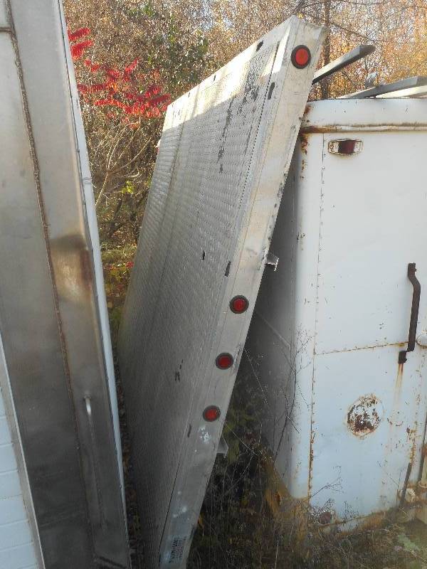 Aluminum Truck Flat-bed With Lights...