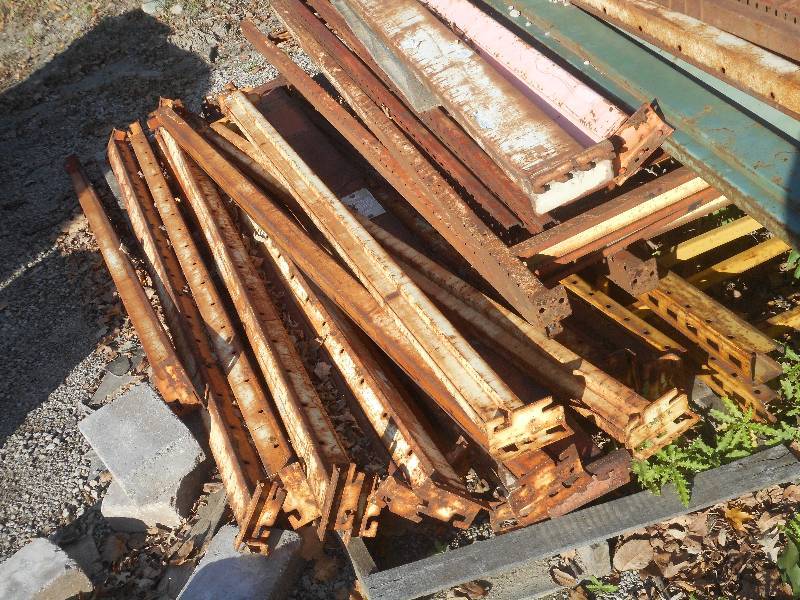 Lot Of Pallet Racking (18) 10 Lo...