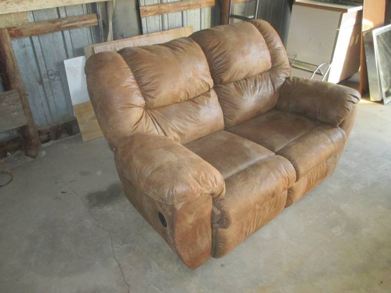 Reclining Loveseat