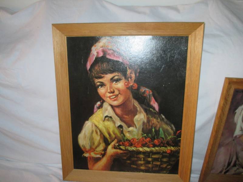 (2) Pictures (1) Wall Hanging