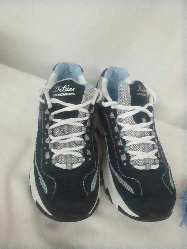 Skechers Womens Centennial Lifesaver Memory Foam Walking Shoe