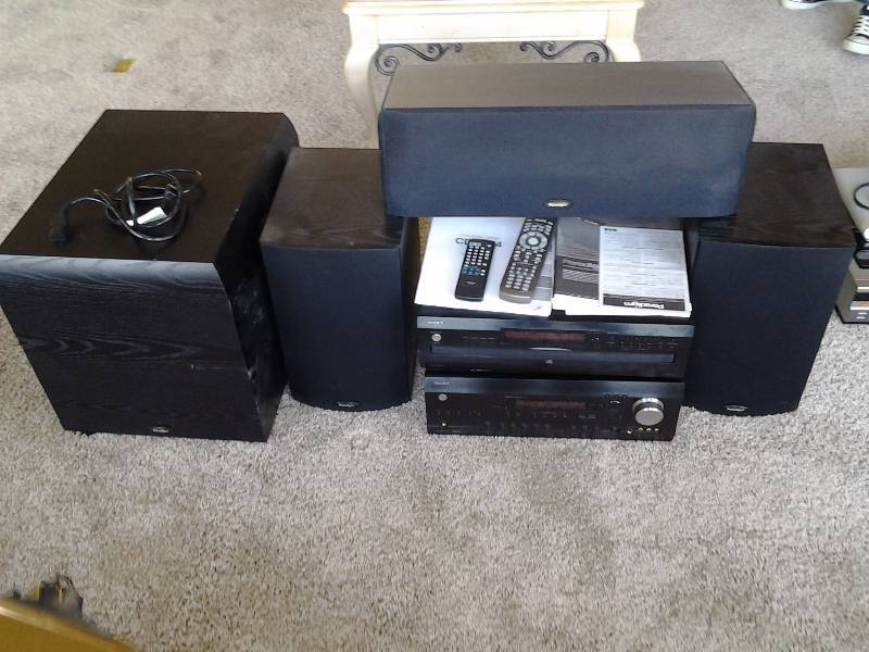 lot 27 image: Integra CDC 3.4 Surround Sound System With Remotes & Manuals