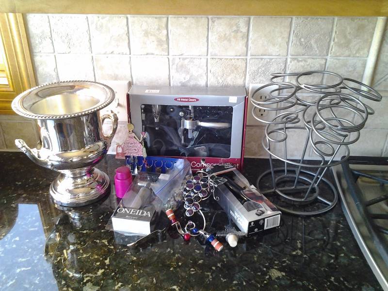 lot 85 image: Large Lot Of Wine & Champagne Related