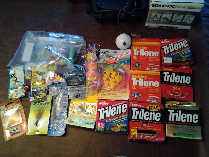 lot 134 image: Lot Of Line, Bobbers, Lures, Related