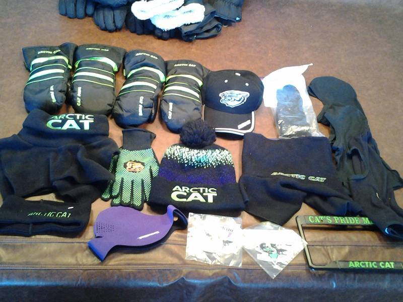 lot 166 image: Arctic Cat Face Masks, Mitts, Hats