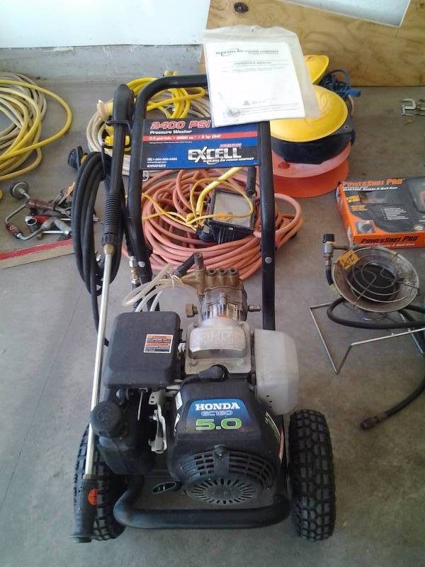 lot 225 image: Honda 5.0 HP GC160 Pressure Washer 2.5 GallonsMinute