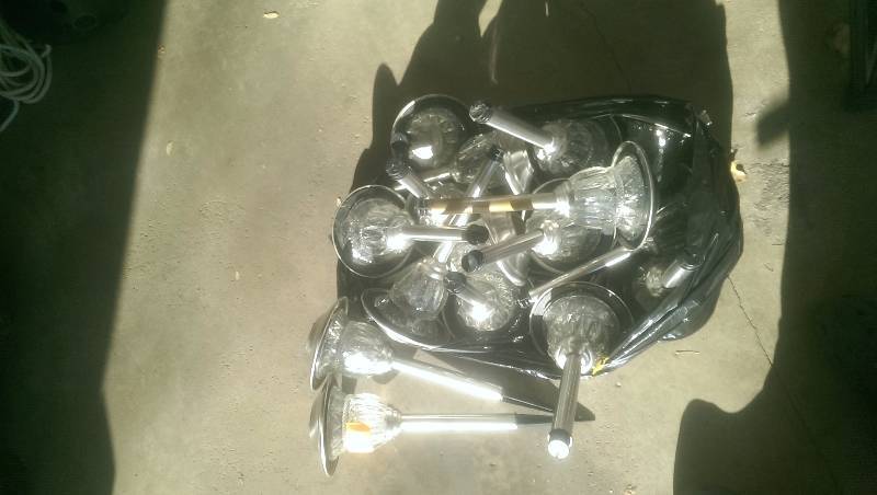 lot 228 image: 16-Stainless Steel Glass Solar Lights