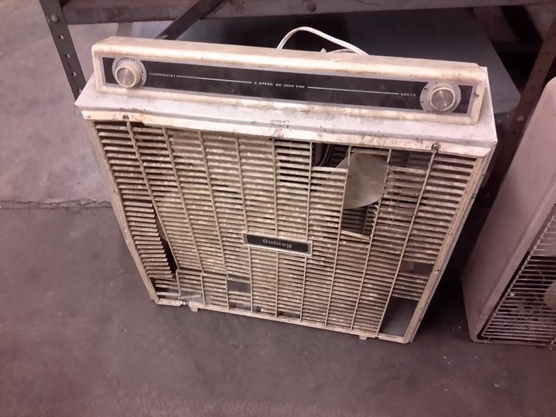 2, 20 in Box fan