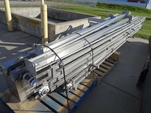 lot 207 image: Pallet of Misc Stainless, 3 Air Cyl