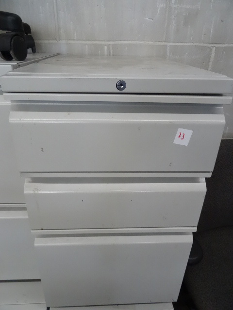 lot 25 image: 15 3 Drawer Metal Ped Qty 2