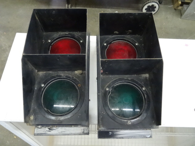 lot 96 image: Red and Green Stop and Go Lights