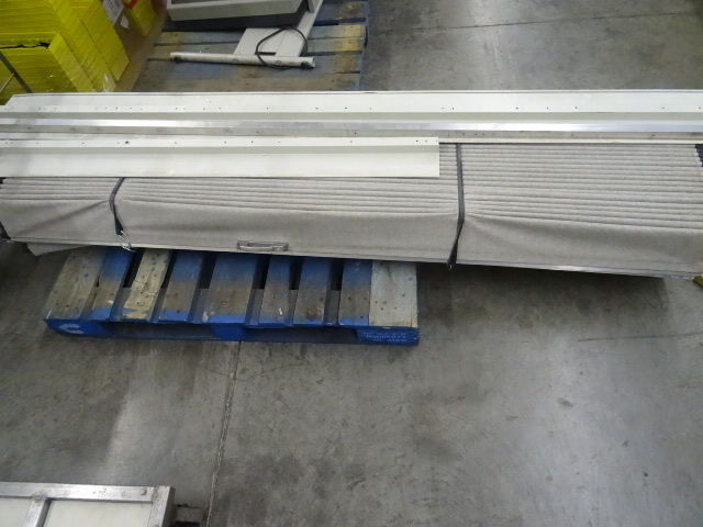 lot 146 image: Accordion Room Divider 86 Tall